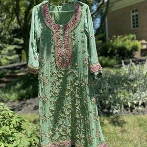 Pakistani women’s fancy shalwar khameez